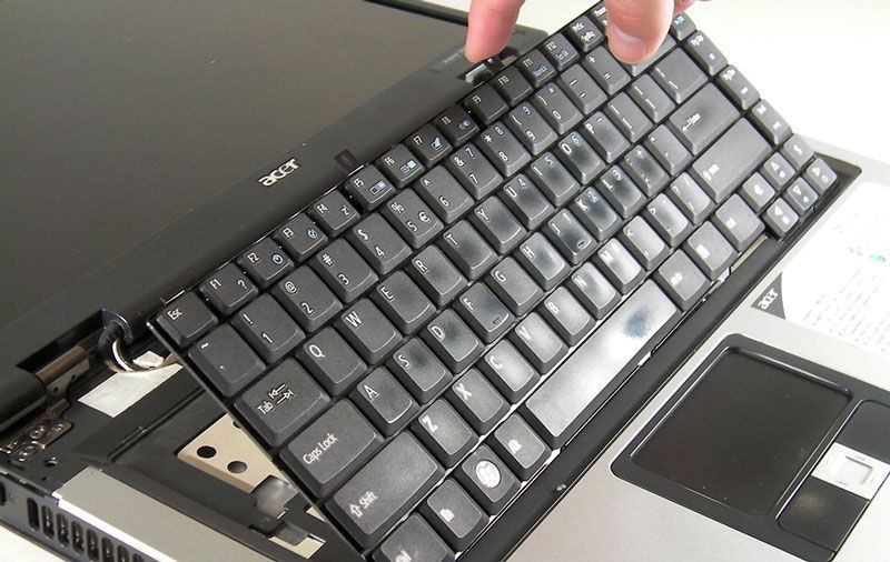 замекна клавиатуры в ноутбуке